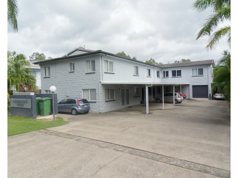 Unit 5/7 Duell Rd, Cannonvale QLD 4802