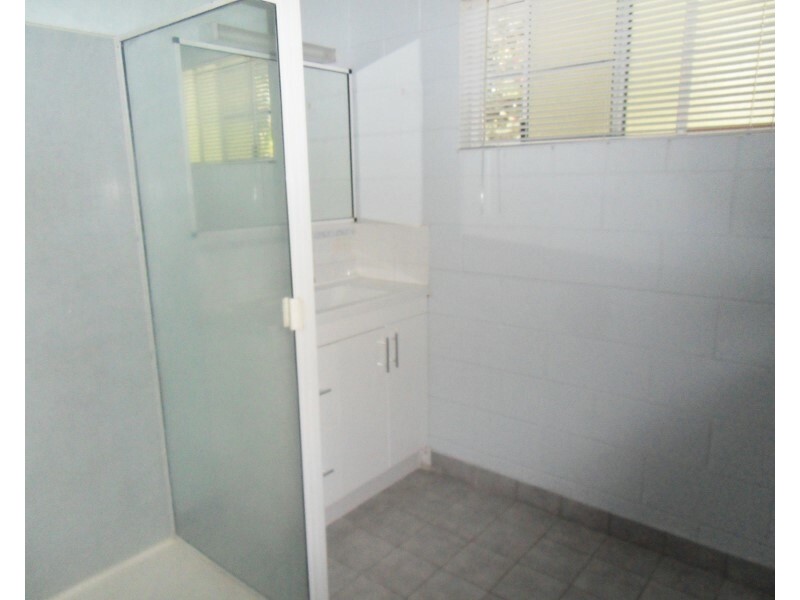 Unit 5/7 Duell Rd, Cannonvale QLD 4802