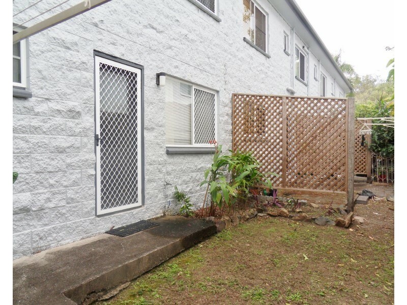 Unit 5/7 Duell Rd, Cannonvale QLD 4802