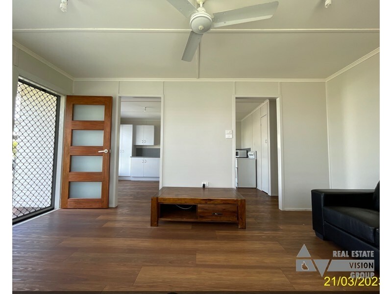 6 Long St, Blackwater QLD 4717