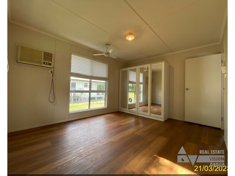 6 Long St, Blackwater QLD 4717