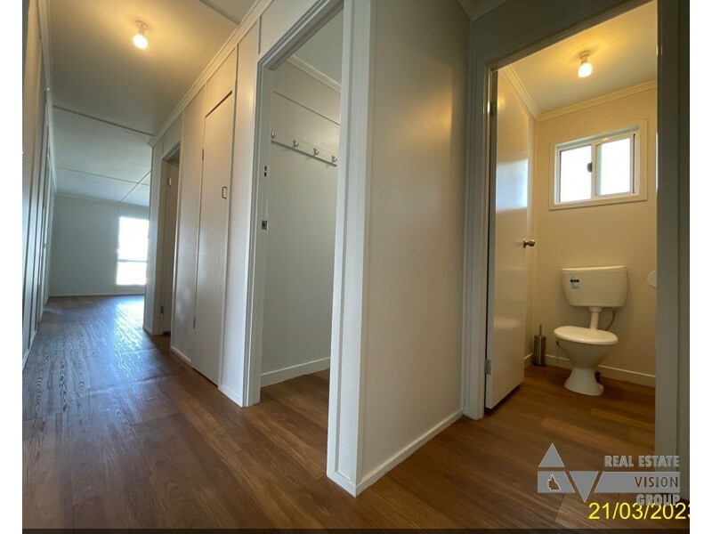 6 Long St, Blackwater QLD 4717