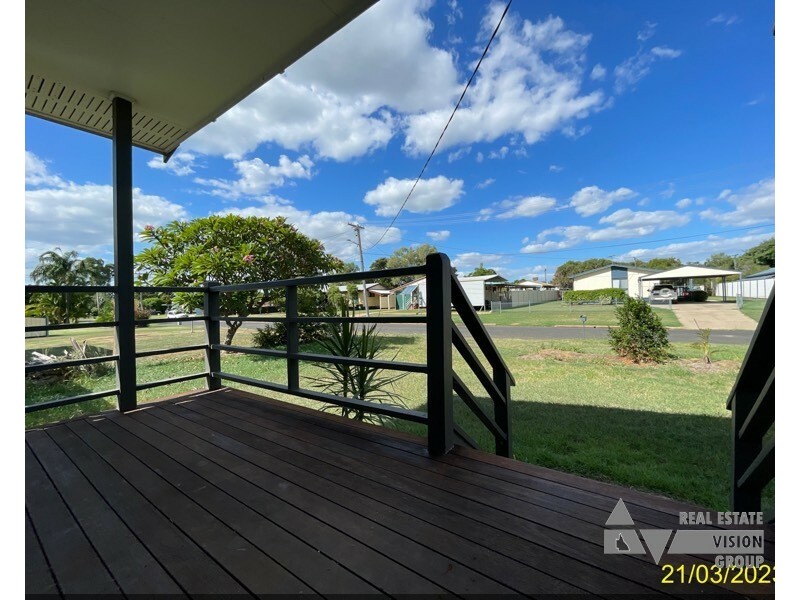 6 Long St, Blackwater QLD 4717