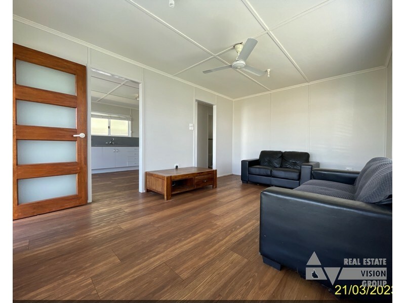 6 Long St, Blackwater QLD 4717