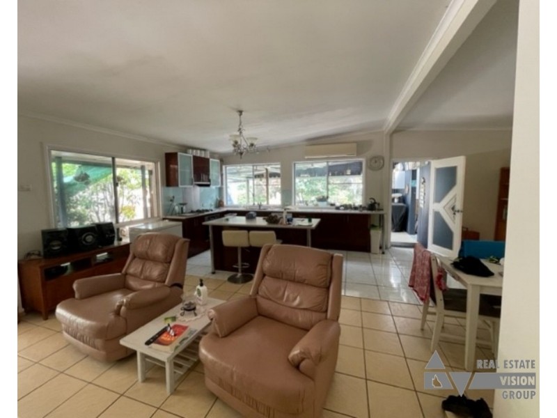 Unnamed Road, The Gemfields QLD 4702