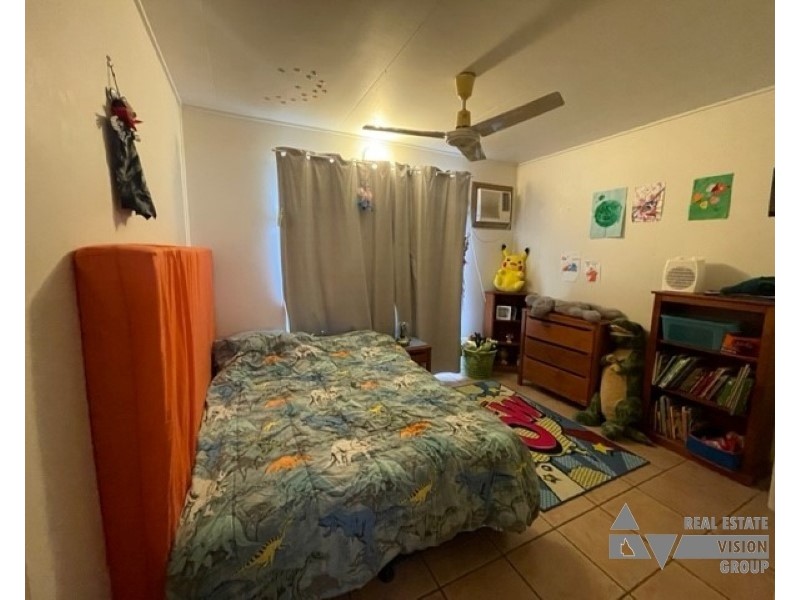 12 Expeller Ct, Emerald QLD 4720