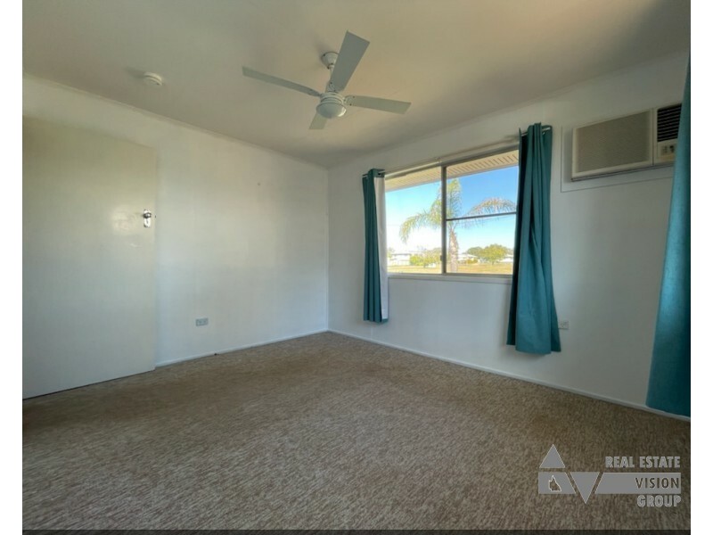 44 Acacia St, Blackwater QLD 4717