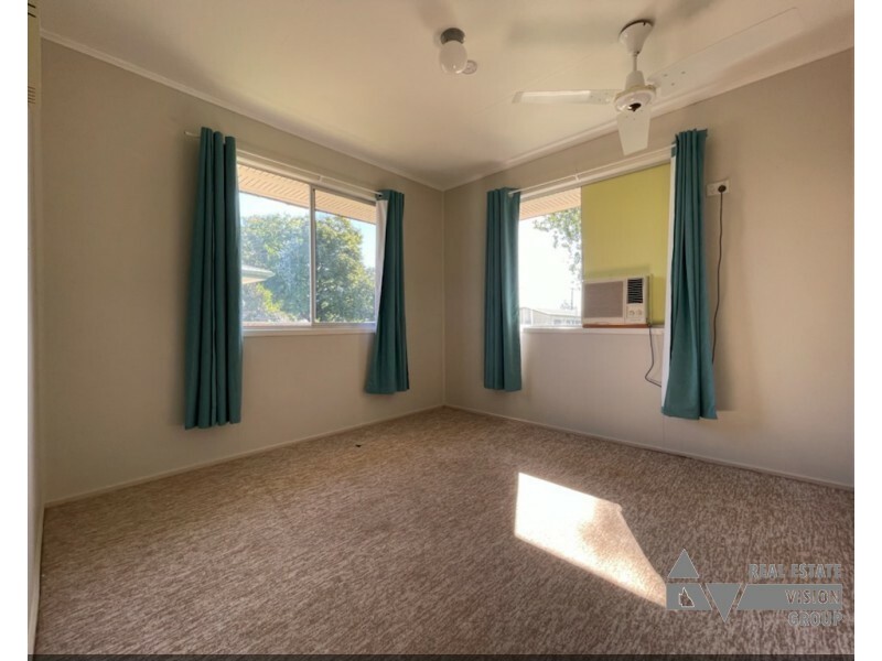 44 Acacia St, Blackwater QLD 4717