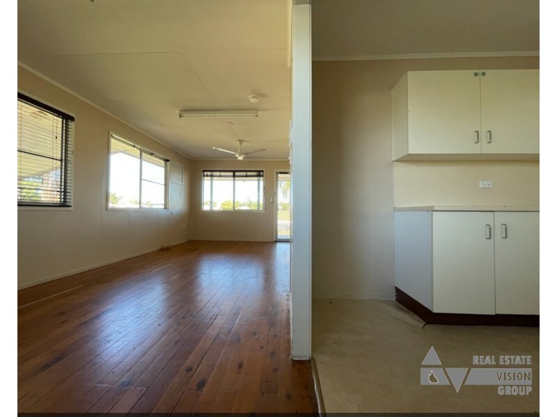 44 Acacia St, Blackwater QLD 4717