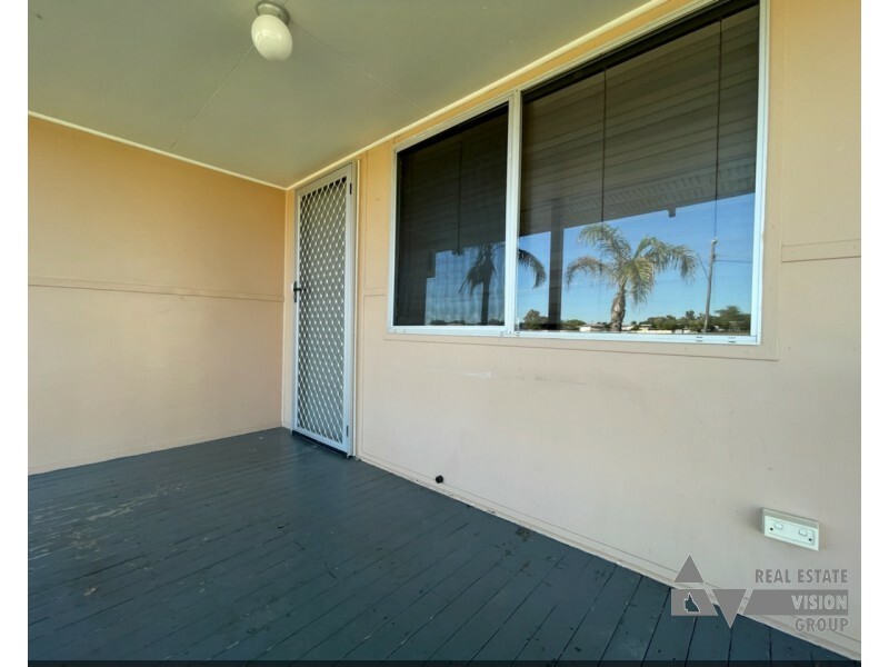 44 Acacia St, Blackwater QLD 4717