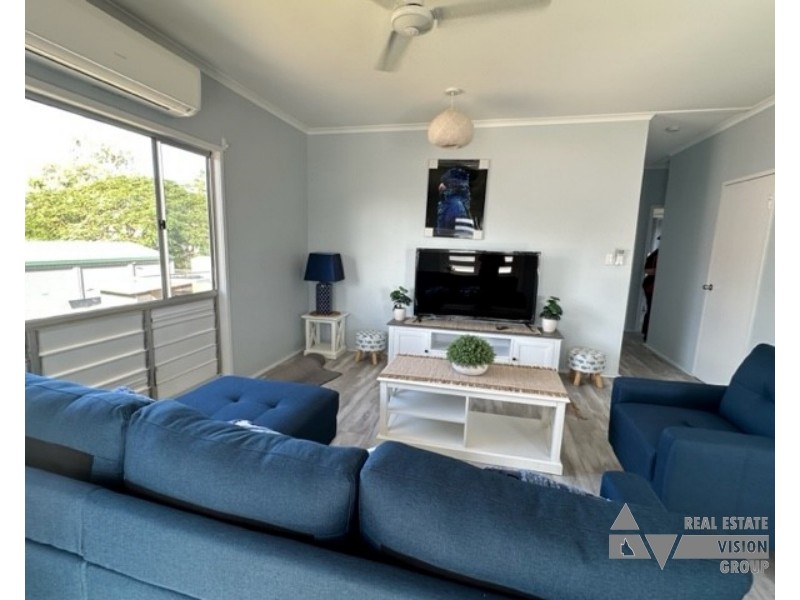 6 Moran St, Capella QLD 4723