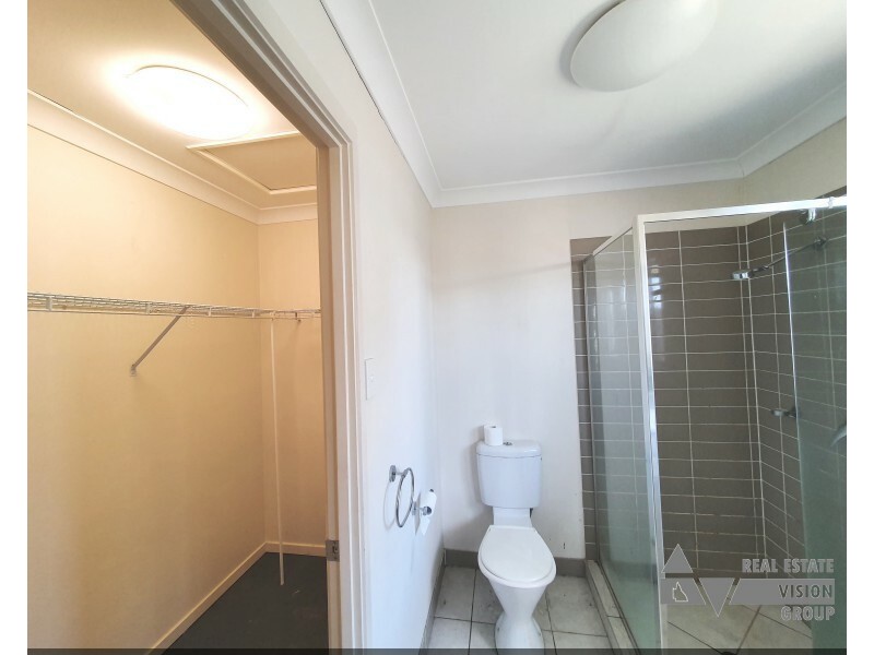 13 Desgrand Street St, Emerald QLD 4720