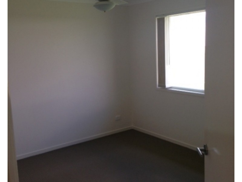 5 Belmont Place, Emerald QLD 4720