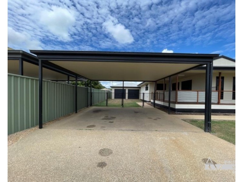 10 Summer Red Ct, Blackwater QLD 4717