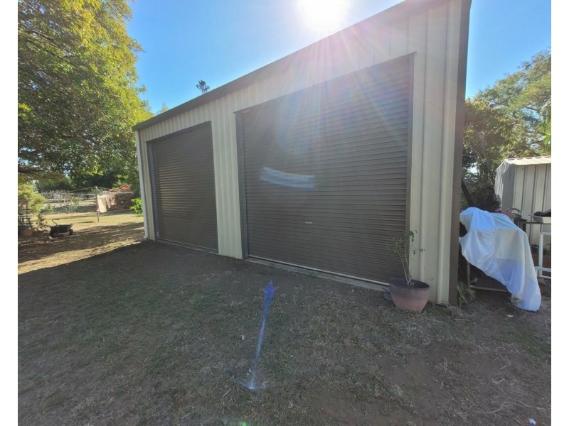 28 Hibiscus Cres, Blackwater QLD 4717