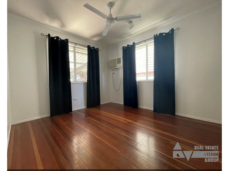 10 Ironbark St, Blackwater QLD 4717