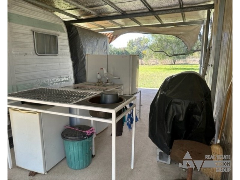 Zamia Street, Willows QLD 4702