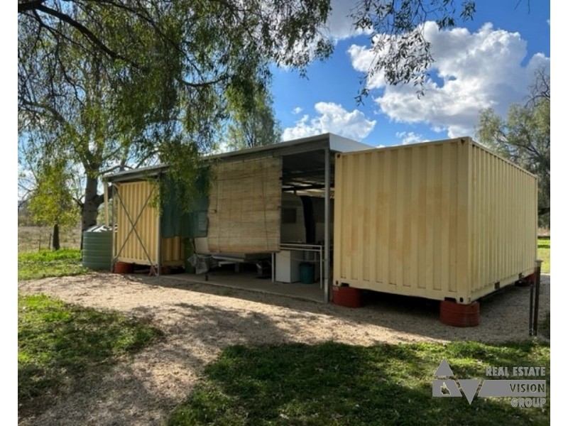 Zamia Street, Willows QLD 4702