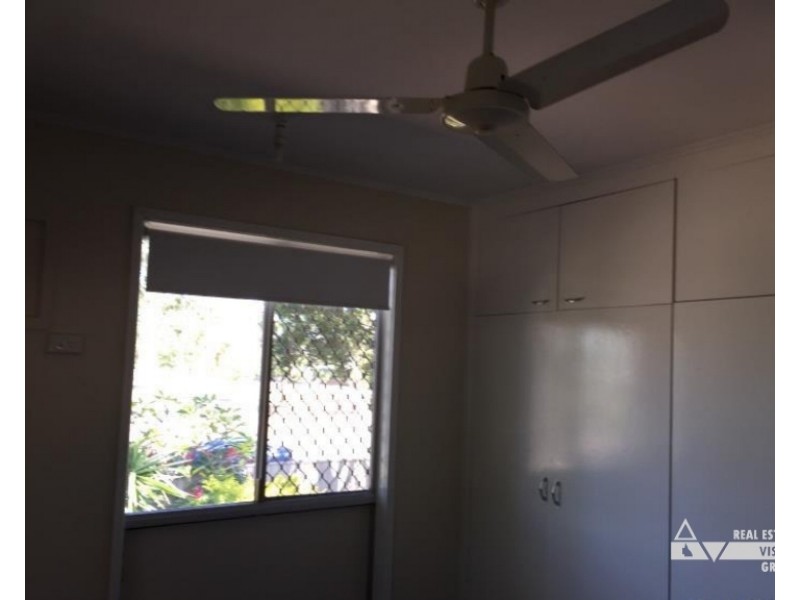 30 Blackall St, Dingo QLD 4702