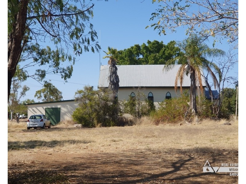 32 Conran St, Capella QLD 4723