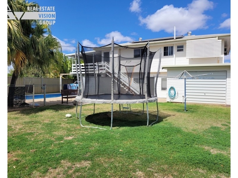 32 Wattle Street, Blackwater QLD 4717