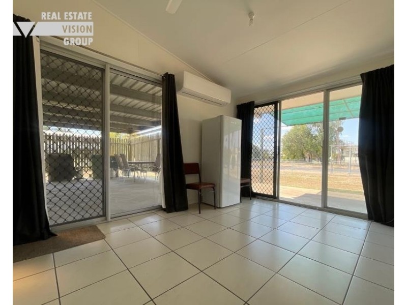 43 Stower St, Blackwater QLD 4717