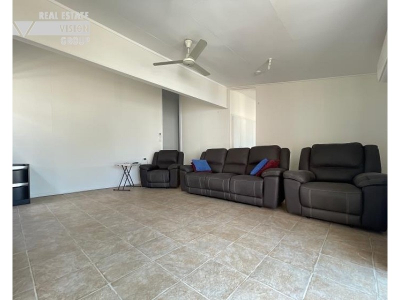 43 Stower St, Blackwater QLD 4717