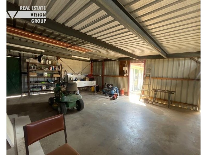 43 Stower St, Blackwater QLD 4717