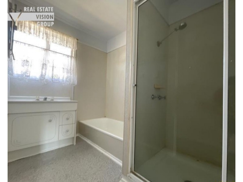 17 Quandong Street, Blackwater QLD 4717