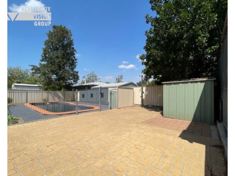 17 Quandong Street, Blackwater QLD 4717