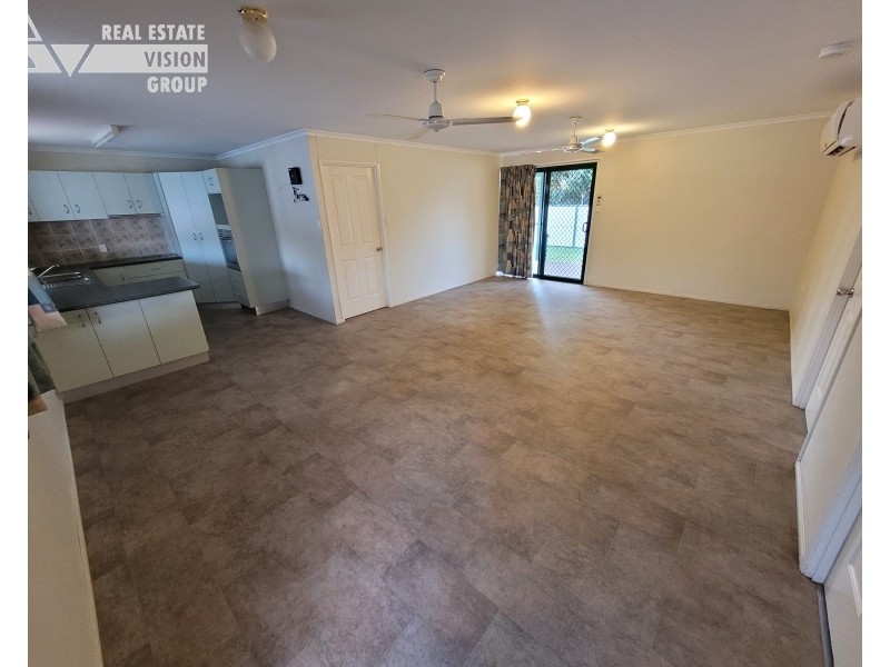 8 Main St, Bluff QLD 4702