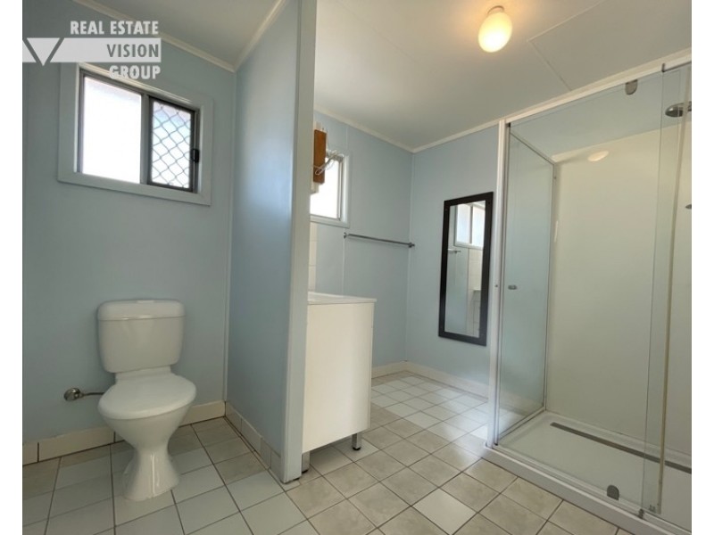 51 Stower, Blackwater QLD 4717