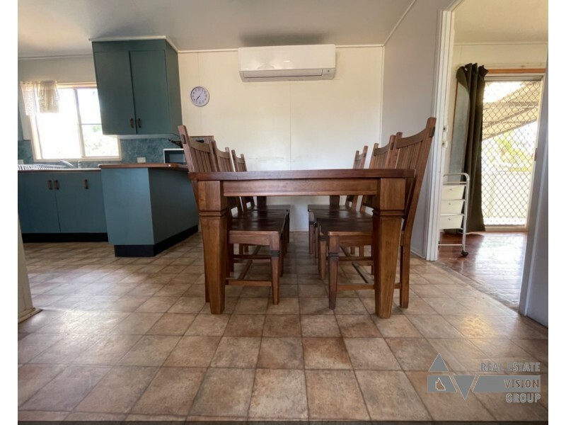 44 Littlefield St, Blackwater QLD 4717
