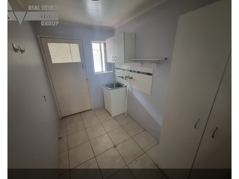 48 Taurus St, Blackwater QLD 4717