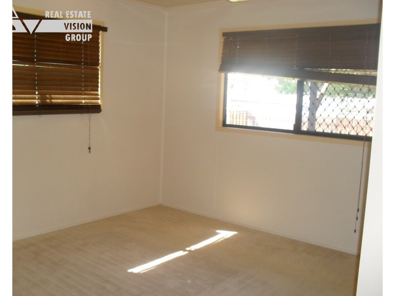 45 Littlefield Street, Blackwater QLD 4717