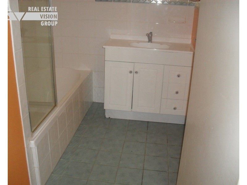 45 Littlefield Street, Blackwater QLD 4717