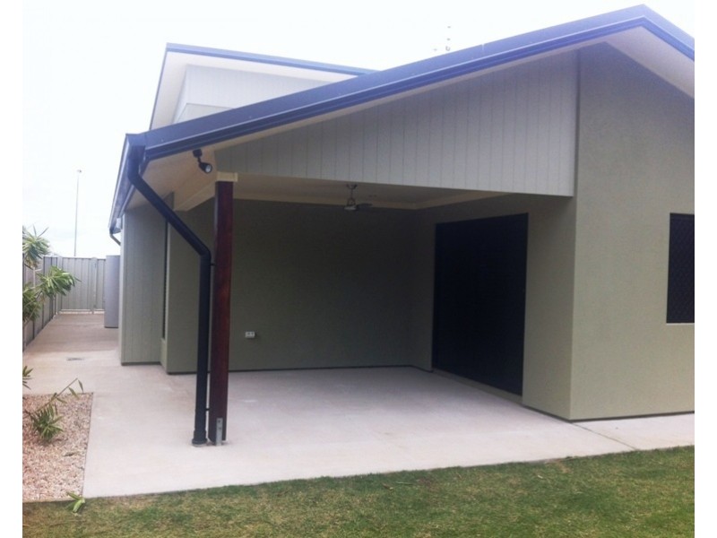 49 Newman Dr, Emerald QLD 4720