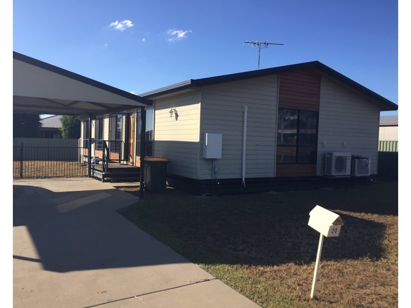 20 Hunter St, Blackwater QLD 4717