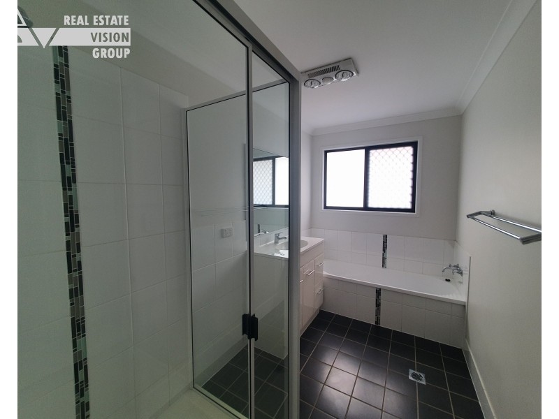 Unit 4/15 Whitney St, Emerald QLD 4720