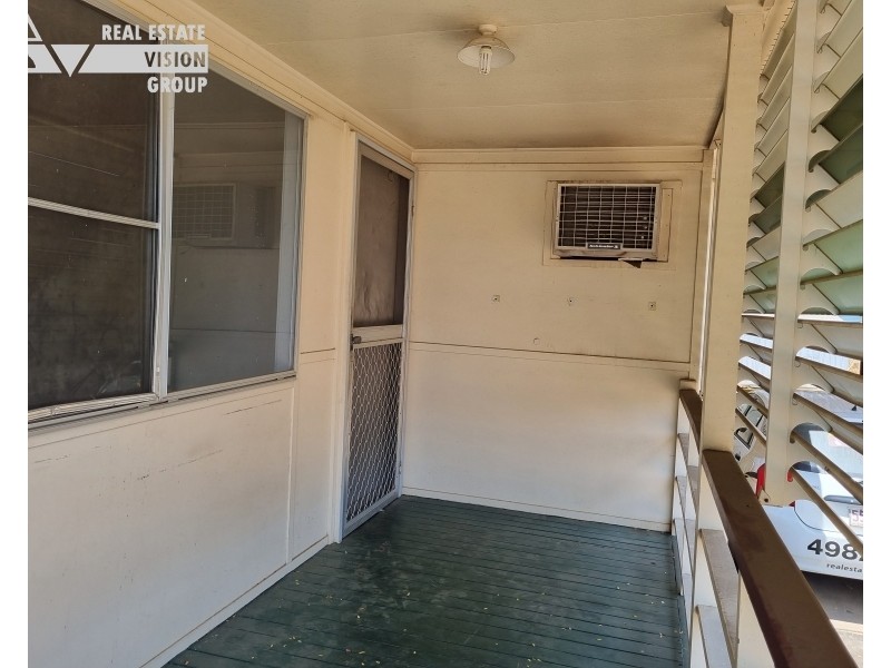 33 Wattle St, Blackwater QLD 4717