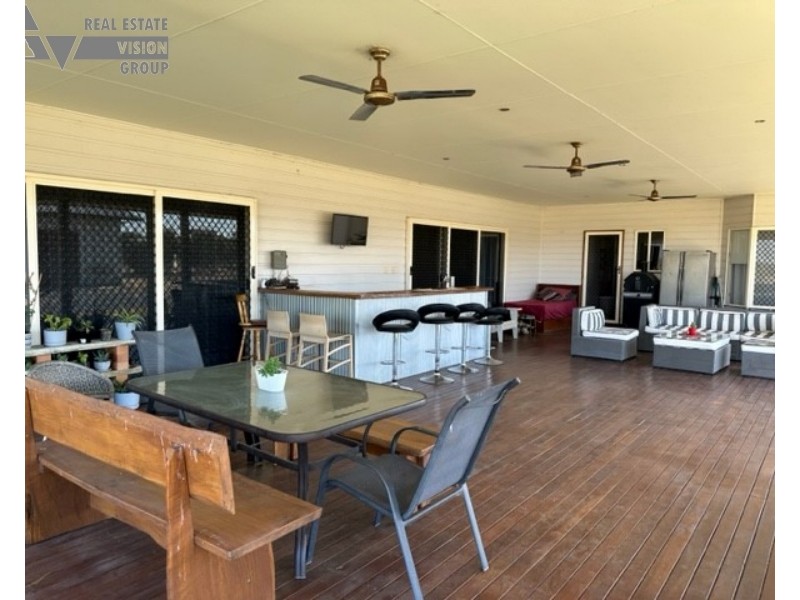 12C Edgewood Dr, Emerald QLD 4720