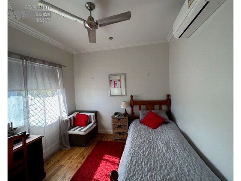 12C Edgewood Dr, Emerald QLD 4720