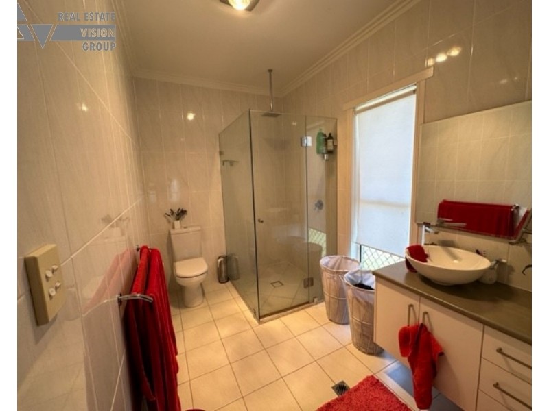 12C Edgewood Dr, Emerald QLD 4720
