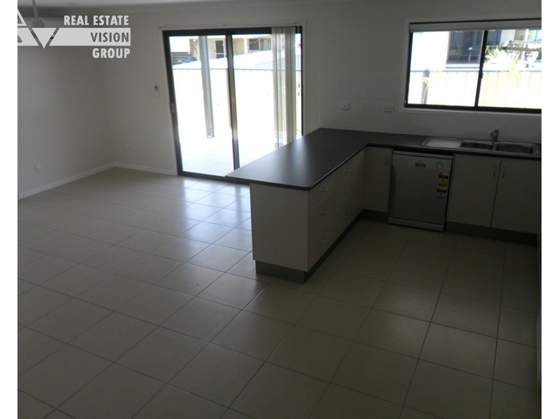 Unit 2/16 Bauman Way, Blackwater QLD 4717