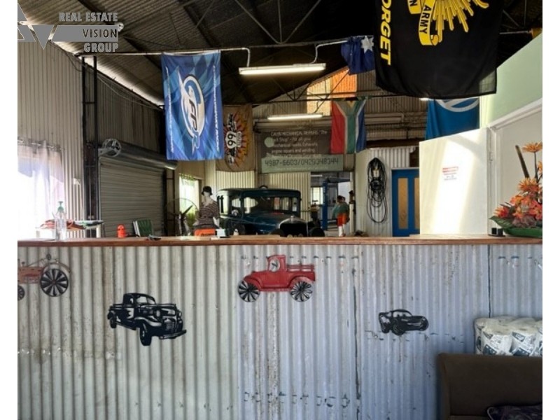 6 Topaz St, Emerald QLD 4720