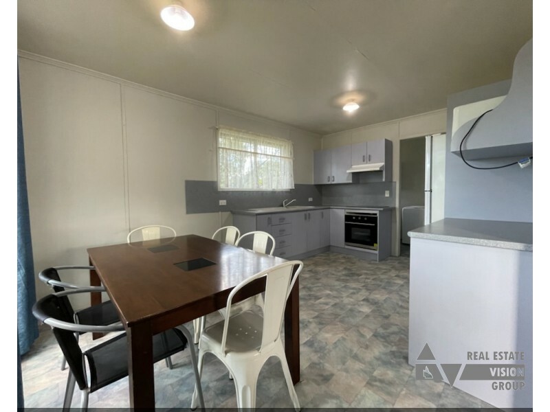 25 Bean Street, Blackwater QLD 4717