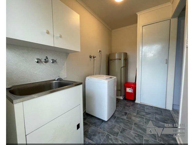 25 Bean Street, Blackwater QLD 4717