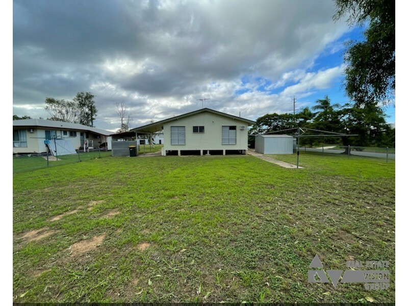25 Bean Street, Blackwater QLD 4717