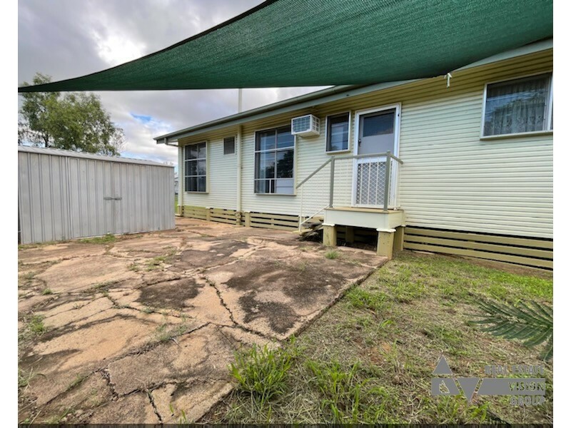 25 Bean Street, Blackwater QLD 4717