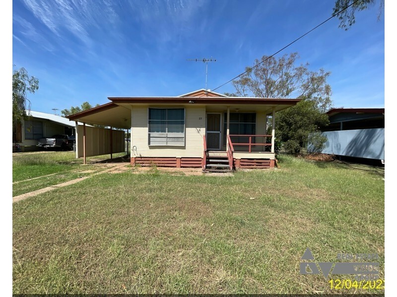 23 Bean Street, Blackwater QLD 4717